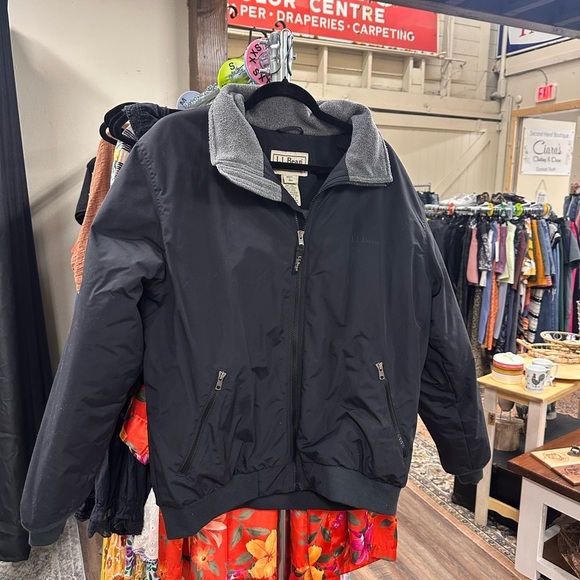 L.L. Bean Other - L L bean men’s black warm up bomber jacket fleece lined men’s large regular